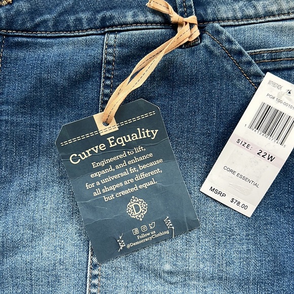 Democracy Ab"solution® High Rise Vintage Blue Denim Plus Shorts. - Picture 12 of 12